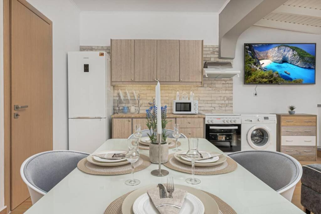 Dennis City Center Elegant Apartment Kota Zakynthos Bagian luar foto
